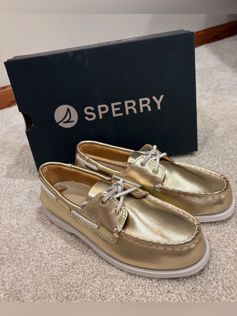 Sperry Kids' Authentic Original
2-Eye Metallic Gold Boat Shoe NIB Sz Kids 2,3 &4